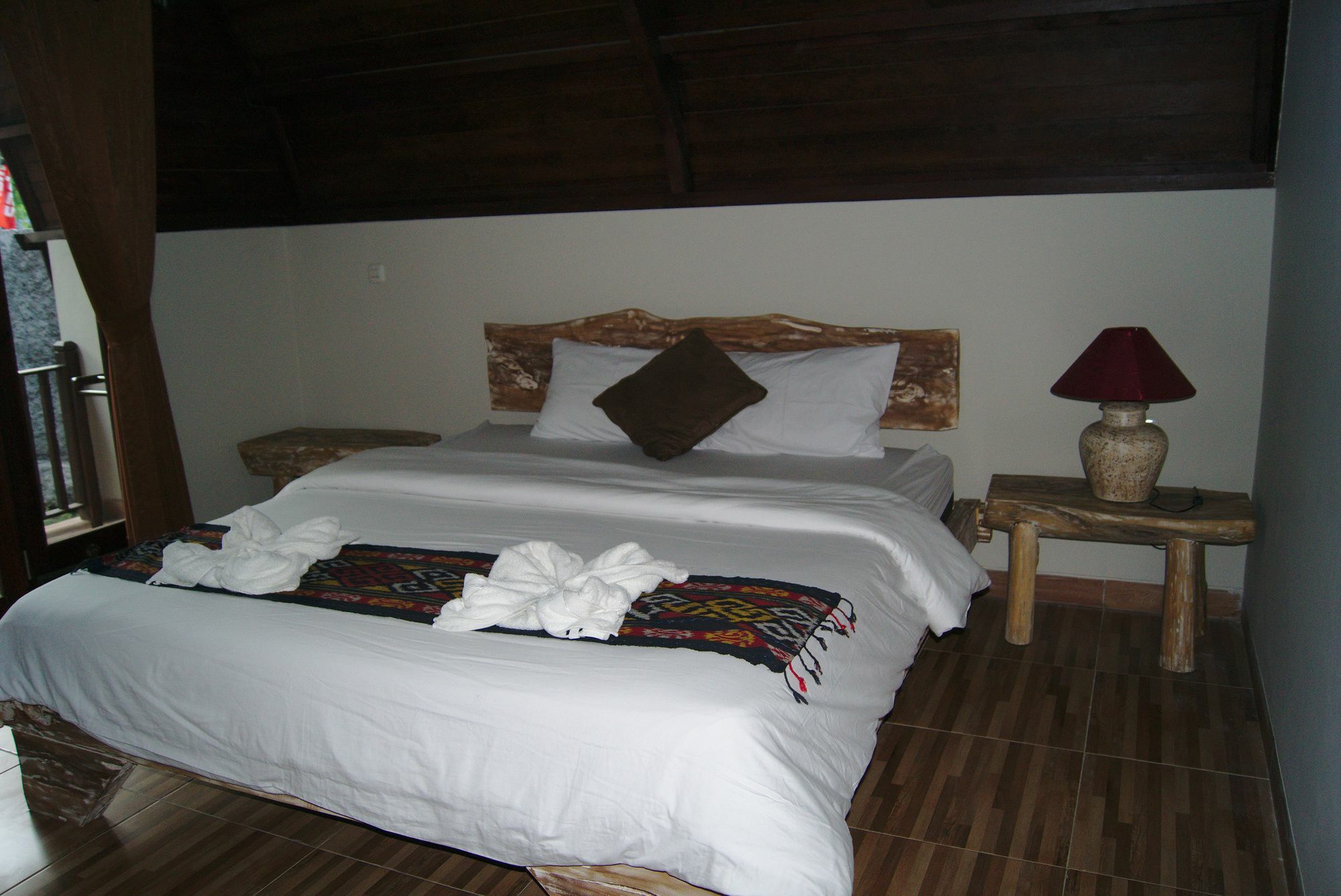 Ghamed Sari Hotel Exterior photo