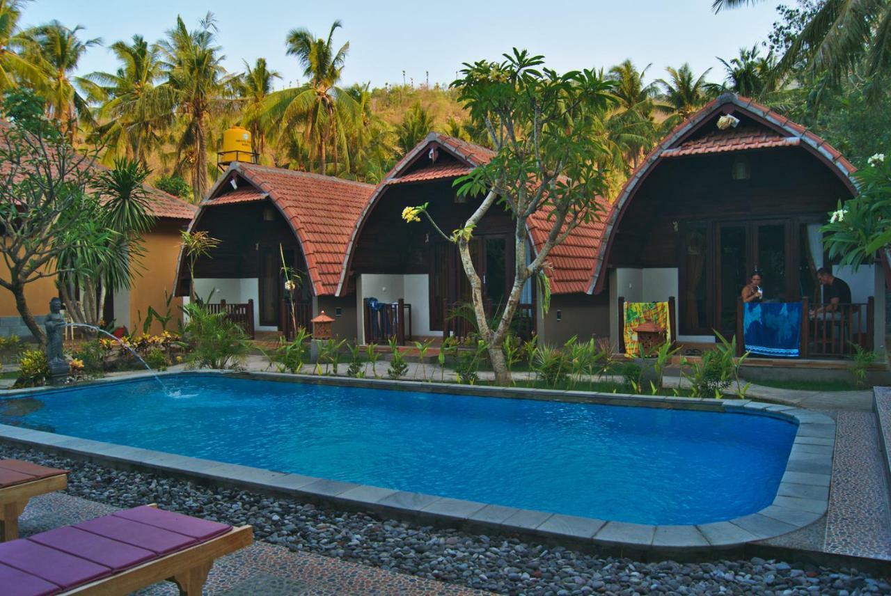 Ghamed Sari Hotel Exterior photo